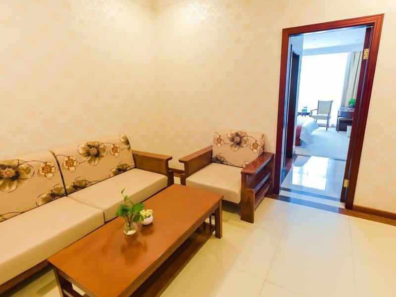 Greentree Inn Shanghai Jiading The South Of F1 Circuit Fangtai Hardware Market Express Hotel Exterior photo