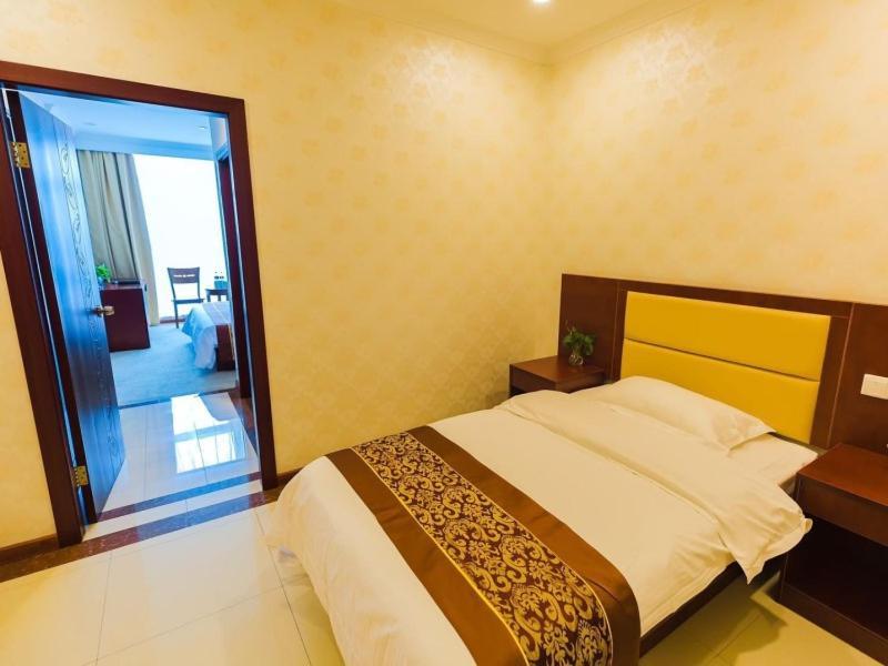 Greentree Inn Shanghai Jiading The South Of F1 Circuit Fangtai Hardware Market Express Hotel Exterior photo