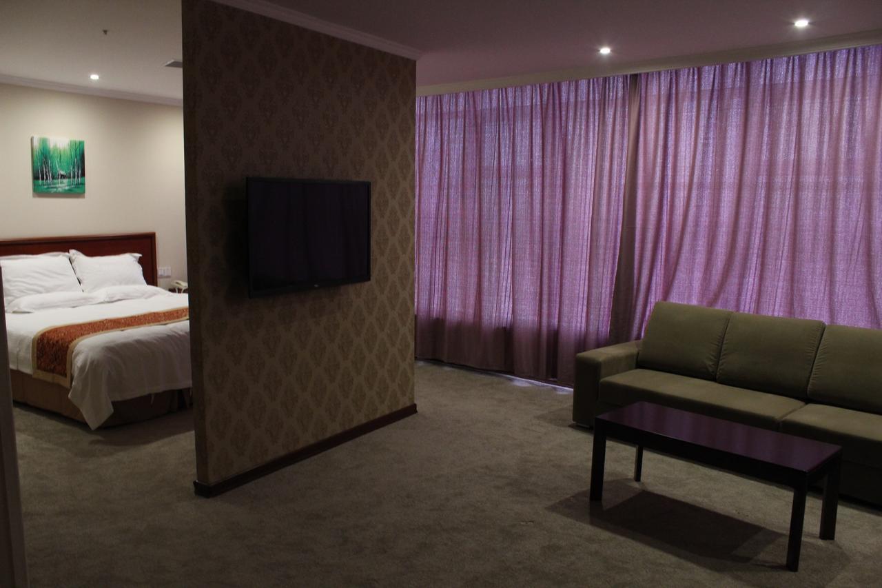 Greentree Inn Shanghai Jiading The South Of F1 Circuit Fangtai Hardware Market Express Hotel Exterior photo