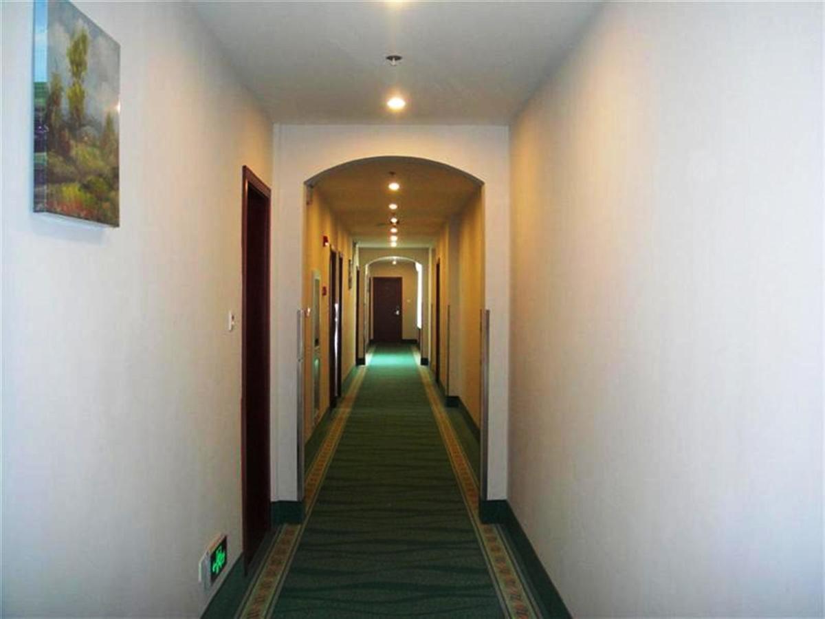Greentree Inn Shanghai Jiading The South Of F1 Circuit Fangtai Hardware Market Express Hotel Exterior photo