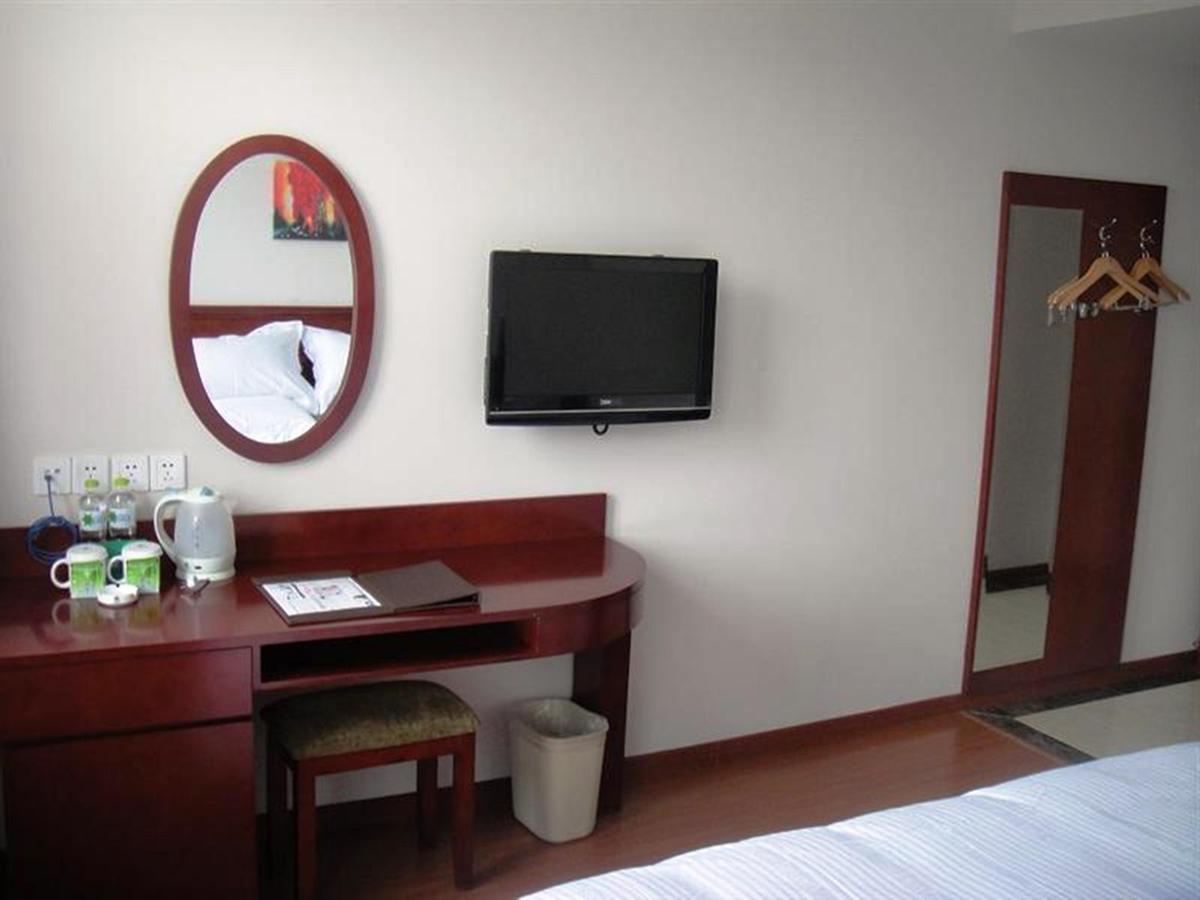 Greentree Inn Shanghai Jiading The South Of F1 Circuit Fangtai Hardware Market Express Hotel Exterior photo